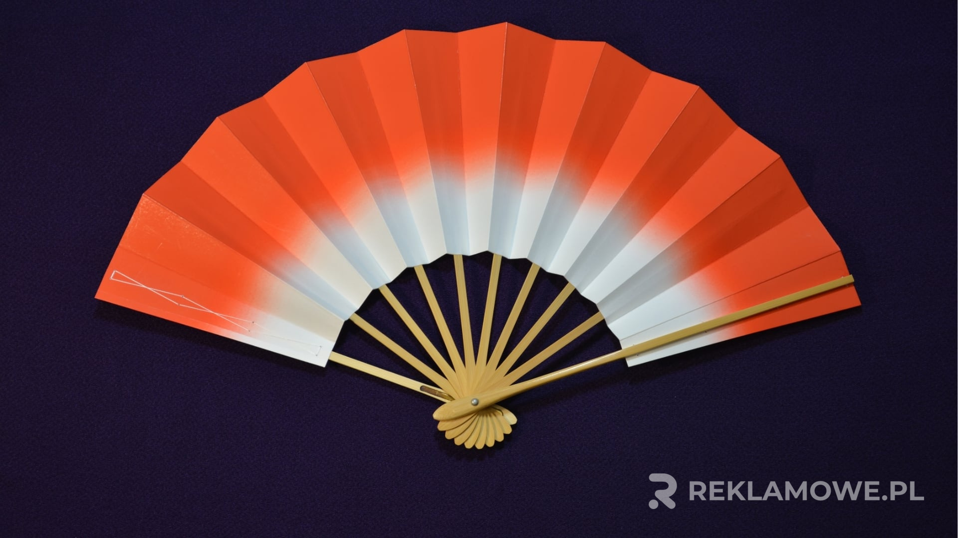 Ekologiczny wachlarz reklamowy jako narzędzie promocyjne