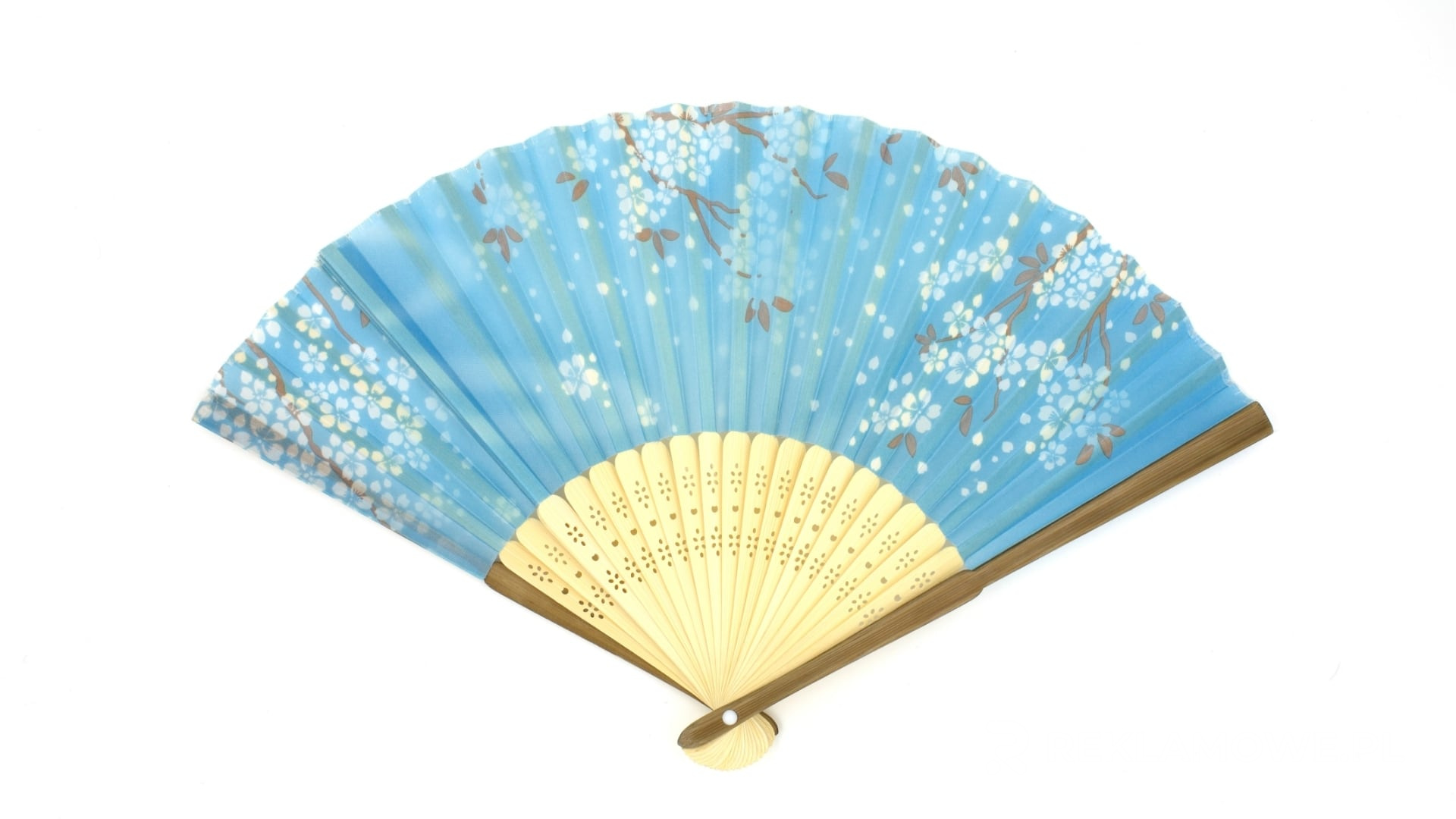 Kolorowe wachlarze reklamowe układane na stoisku